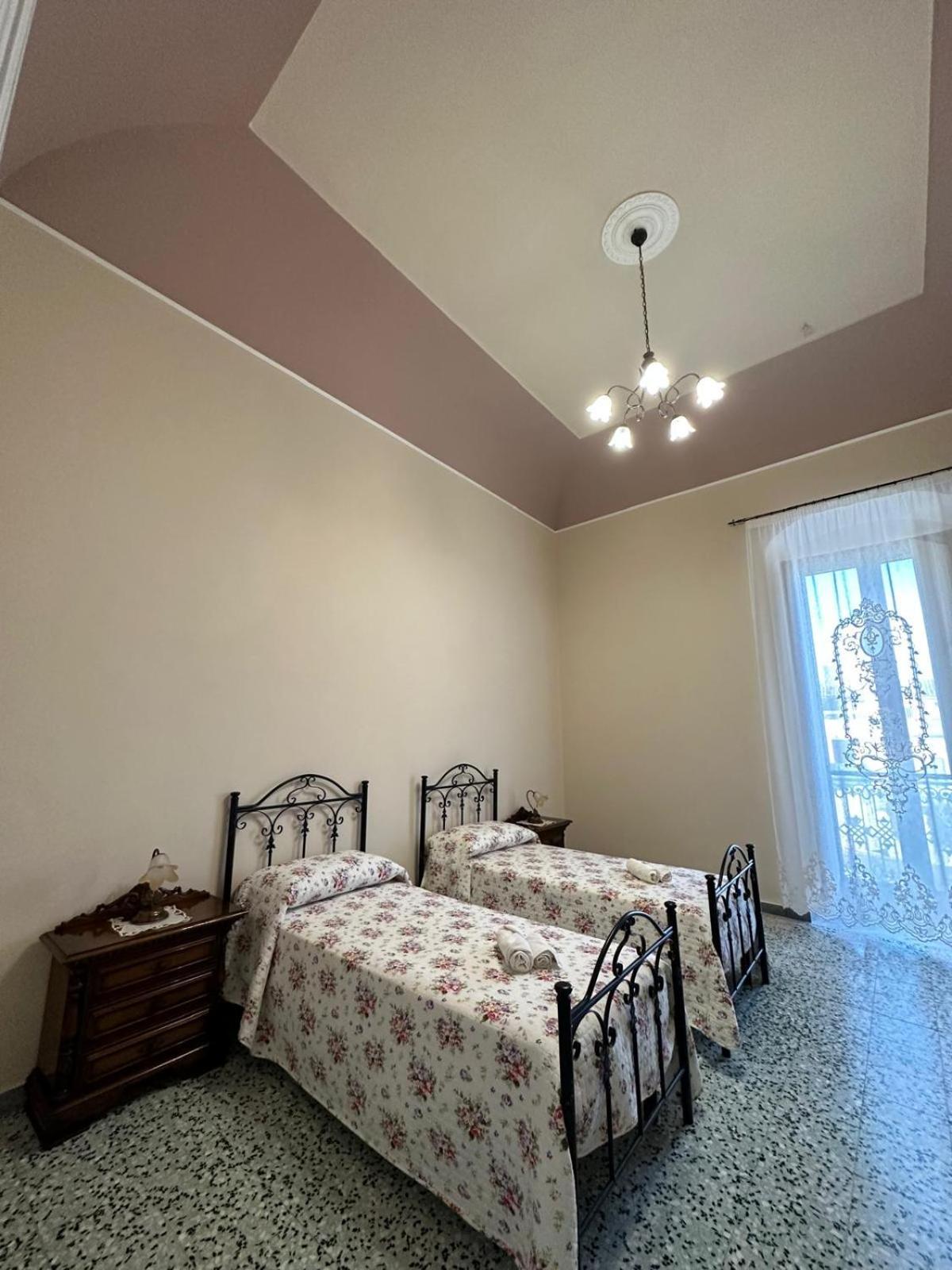 Residenza Gonzaga Hotel Serracapriola Buitenkant foto